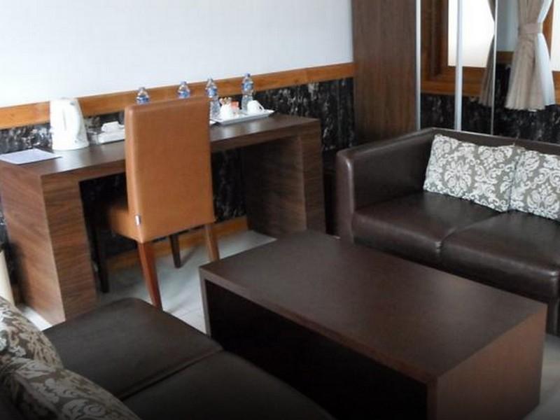 Oyo 1210 Hotel