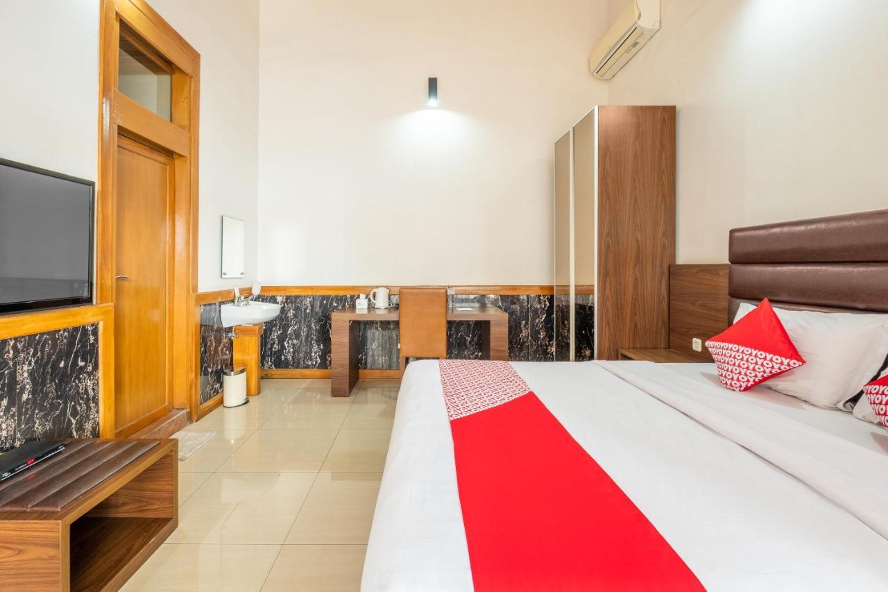 Hotel Oyo 1210 2*